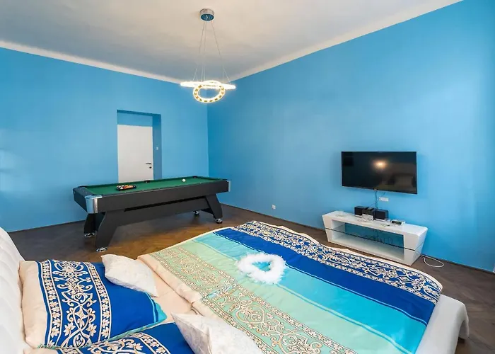 Exclusive Whirlpool * Prag