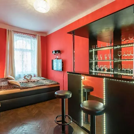 Exclusive Whirlpool Apartment Prague