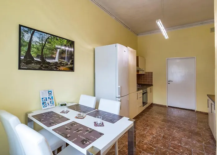 Exclusive Whirlpool Apartment *