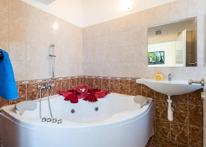 Exclusive Whirlpool *